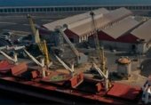 25000m² warehouse for rent in Valencia photo