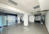 Local comercial en alquiler con 350m² en Barcelona, en la zona de el Coll, Carrer de Móra d'Ebre foto