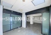 Local comercial en alquiler con 350m² en Barcelona, en la zona de el Coll, Carrer de Móra d'Ebre foto