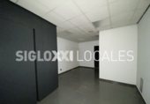 Local comercial en alquiler con 350m² en Barcelona, en la zona de el Coll, Carrer de Móra d'Ebre foto
