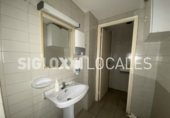 Local comercial en alquiler con 350m² en Barcelona, en la zona de el Coll, Carrer de Móra d'Ebre foto