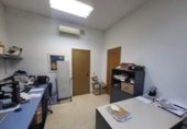 754m² warehouse industrial for sale in Igualada, Carrer d'Itàlia photo