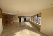 180m² office for sale in Palma photo