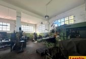 Taller en alquiler con 266m² en Barreda foto