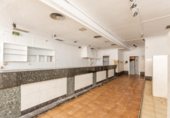 108m² commercial premises for sale in Burlada, Calle Faustino Garralda photo