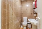 108m² commercial premises for sale in Burlada, Calle Faustino Garralda photo