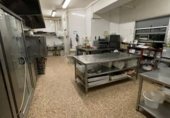Local comercial en venta con 159m² en Parets del Vallès, Avinguda de Lluís Companys foto