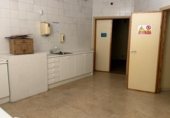 210m² commercial premises for rent in Parla, Calle Reyes Católicos photo