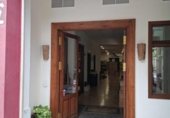 Local comercial en venta con 345m² en Sevilla, en la zona de Nervión, Fernández de Ribera foto