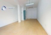 36m² commercial premises for sale in Mollet del Vallès, Carrer de Gaietà Vinzia photo