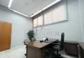 Oficinas en alquiler con 130m² en Sevilla, en la zona de El Plantinar foto