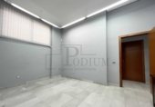 Oficinas en alquiler con 130m² en Sevilla, en la zona de El Plantinar foto