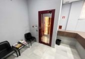 Oficinas en alquiler con 130m² en Sevilla, en la zona de El Plantinar foto