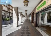 Local comercial en venta con 266m² en Granada, en la zona de Barrio de la Virgen, Calle Enriqueta Lozano foto