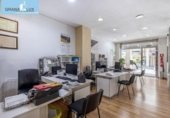 Local comercial en venta con 266m² en Granada, en la zona de Barrio de la Virgen, Calle Enriqueta Lozano foto