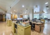 Oficinas en venta con 256m² en Granada, en la zona de Barrio de la Virgen, paseo del salon foto