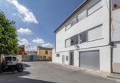 Edificio en venta con 200m² en Churriana de la Vega, Calle Baño foto