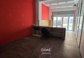 198m² locaux commerciaux pour vente à Oviède, dans le quartier de Pumarín, Calle Marqués de Valero de Urria photo