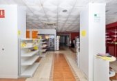 Local comercial en venta con 154m² en Santa Fe, Calle Horno de Cuevas foto
