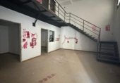 Local comercial en venta con 221m² en Valls, Carrer de Josep Aladern foto