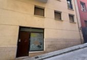 Local comercial en venta con 221m² en Valls, Carrer de Josep Aladern foto