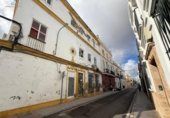 479m² building for sale in Puerto Real, Paseo Marítimo photo