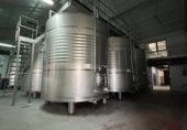 2110m² warehouse industrial for sale in Carracedelo, Calle La Lechería photo