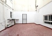 113m² office for rent in Valencia, in the area of Cabañal-Cañamelar, Calle Reina, 89 photo