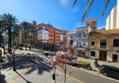 113m² office for rent in Valencia, in the area of Cabañal-Cañamelar, Calle Reina, 89 photo
