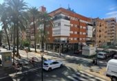 113m² office for rent in Valencia, in the area of Cabañal-Cañamelar, Calle Reina, 89 photo