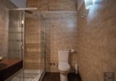 Local comercial en traspaso con 558m² en Deltebre, Calle Lepanto, 13 foto