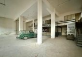 Local comercial Industrial
en venda
amb 660m² a Tudela, Calle Don José Ramón Castro Álava foto