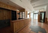 170m² commercial premises for sale in Ponferrada, Calle Antolín López Peláez photo