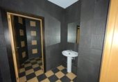 170m² commercial premises for sale in Ponferrada, Calle Antolín López Peláez photo