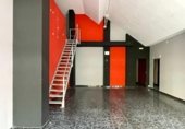 114m² commercial premises for sale in Ponferrada, Avenida de Valdés photo