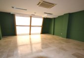 Oficinas en venta con 70m² en Marbella foto