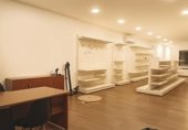 Local comercial en venta con 136m² en Empuriabrava, en la zona de Empuriabrava, Apartaments Muga Park foto