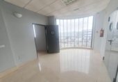 2216m² warehouse industrial for sale in Getafe, photo