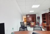 Oficina en alquiler con 70m² en Denia foto
