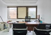 Oficina en alquiler con 70m² en Denia foto