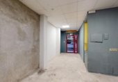 128m² commercial premises for sale in Madrid, in the area of San Diego, Avenida del Monte Igueldo photo