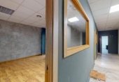 128m² commercial premises for sale in Madrid, in the area of San Diego, Avenida del Monte Igueldo photo