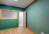 128m² commercial premises for sale in Madrid, in the area of San Diego, Avenida del Monte Igueldo photo