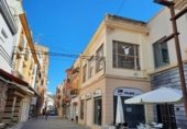 632m² commercial premises for sale in Almansa, Calle de Hernán Cortés photo