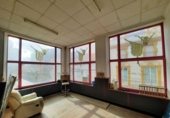 632m² commercial premises for sale in Almansa, Calle de Hernán Cortés photo