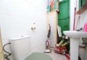 Local comercial en venta con 98m² en Torrevieja foto
