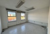 Nave Industrial en alquiler con 800m² en Valladolid, en la zona de Polígono San Cristóbal foto