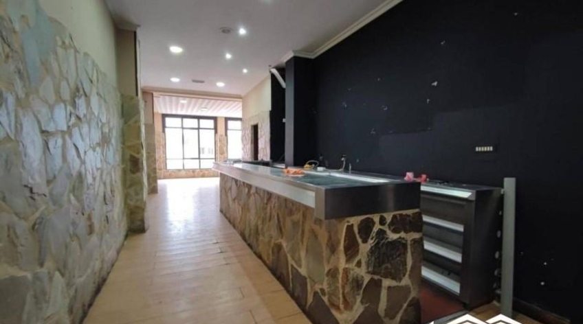 Local comercial