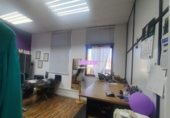 440m² commercial premises for sale in Badalona, photo
