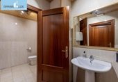 Oficina en venta con 106m² en Granada, en la zona de Barrio de la Virgen, Callejón de Santo Domingo foto